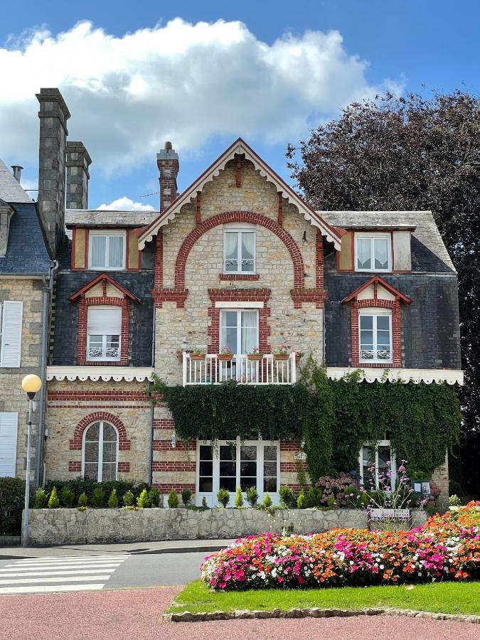 Appartement Le Grand Chalet à Bagnoles de l'Orne Normandie Extérieur photo